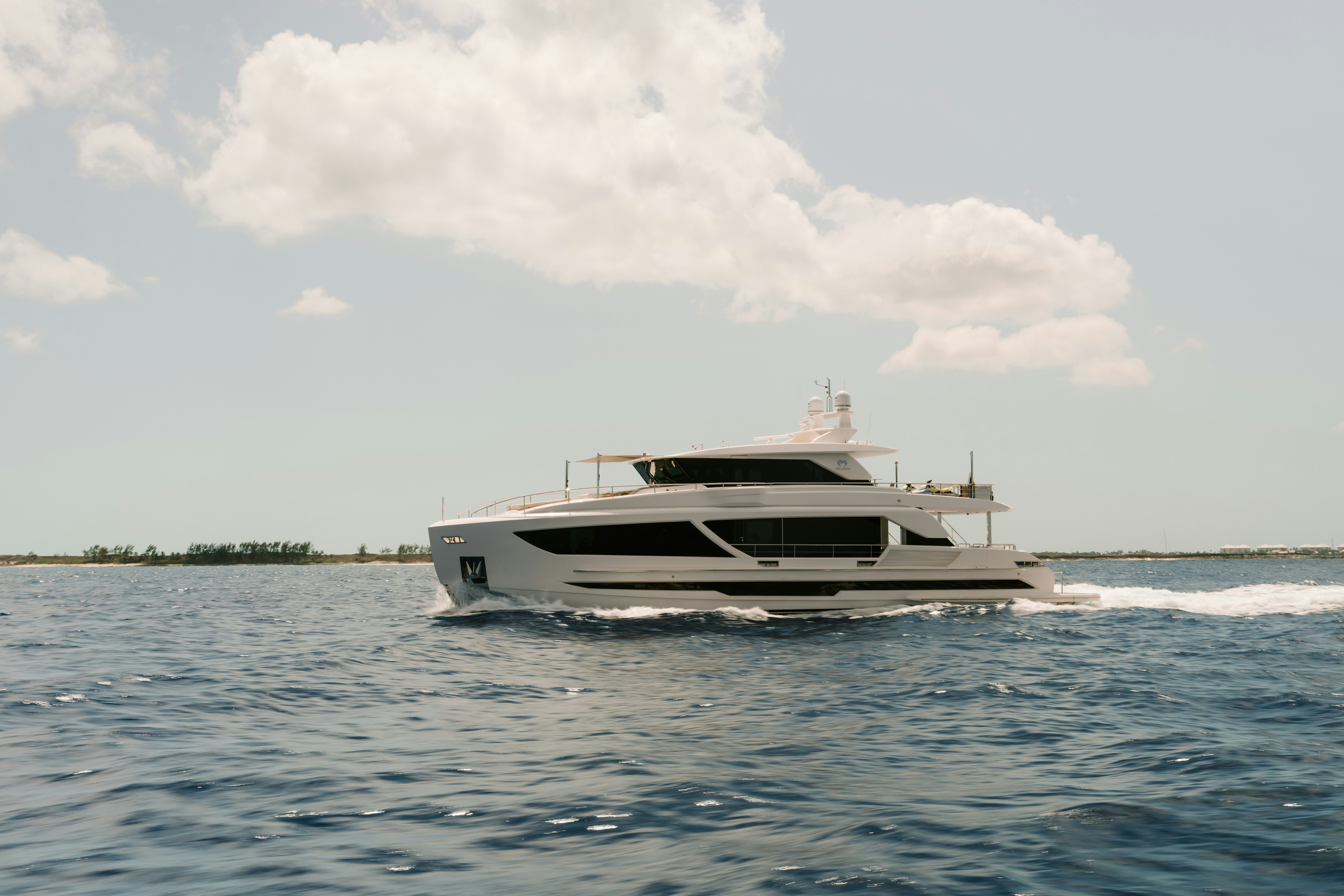 Azimut 68